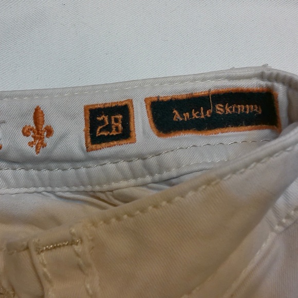 LKNW Rock Revival Celinda Ankle Skinny Jeans Cream,Raw Hem,Bling Fleur De Lis 28 - Picture 10 of 10